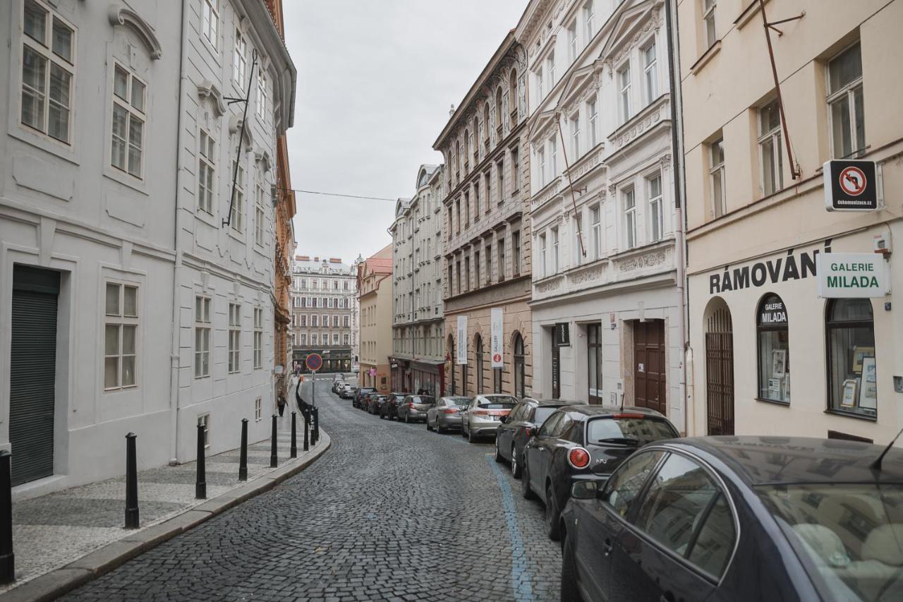 פראג Skolska Junior Apartment מראה חיצוני תמונה